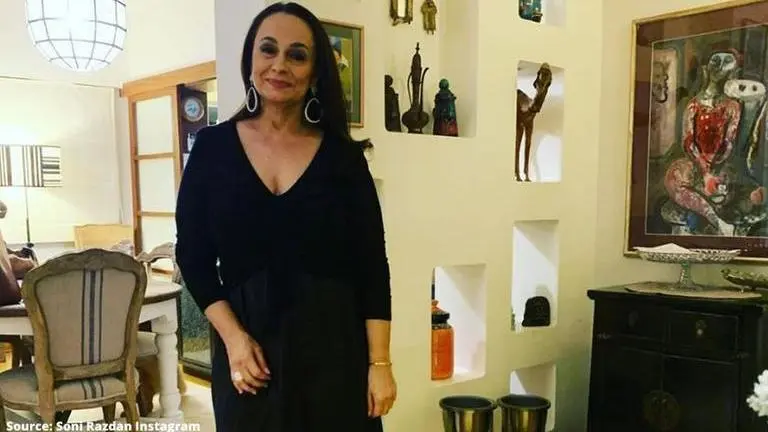 Soni Razdan prepares delicious chaat amid lockdown, Riddhima Kapoor Sahni comments 'Yum' Soni Razdan
