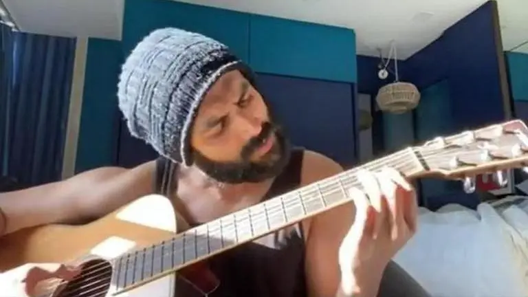 Kartik Aaryan's stylists reveal the actor's style statement to take fashion cues from Kartik Aaryan