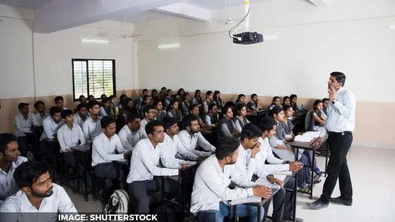 set exam eligibility criteria