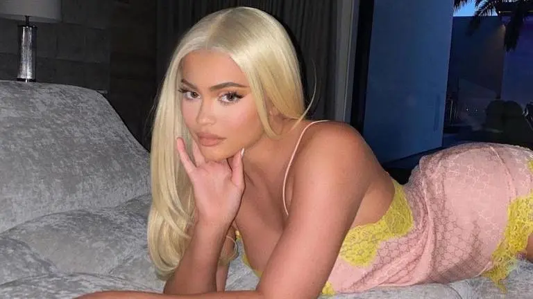 Kylie Jenner shines in Balmain mini dress, calls it 'most perfect bday dress' kylie jenner