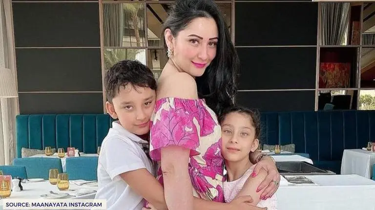 Maanayata goes on a lunch date with son Shahraan, writes 'love you to the moon and back' Maanayata Dutt