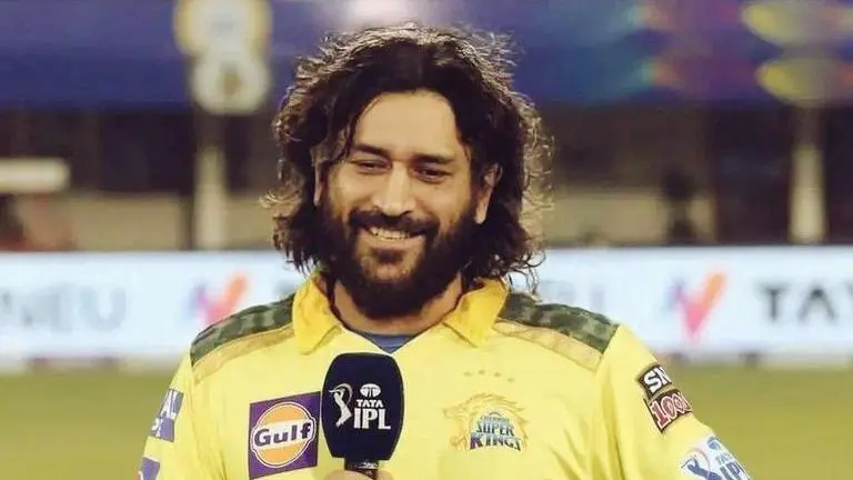 MS Dhoni stuns with new look, fans say 'Is long hair Dhoni coming back for one last time?' MS Dhoni