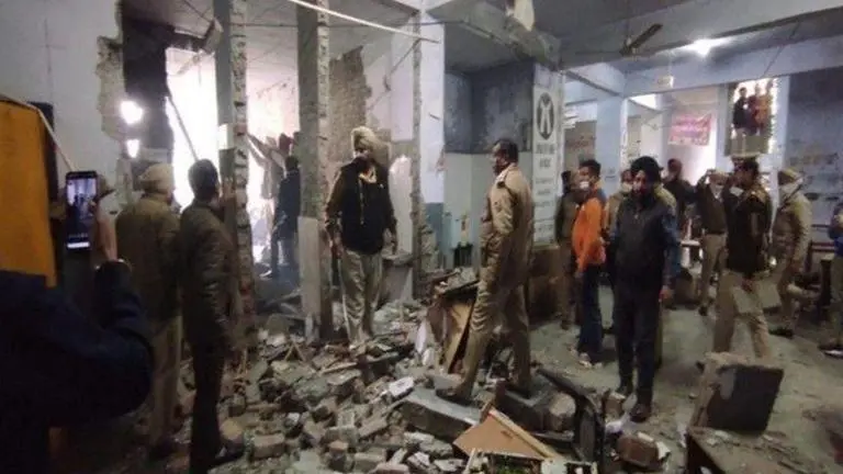 Ludhiana court blast: 7 mobiles recovered from jail, few used by prime suspect Gagandeep Ludhiana