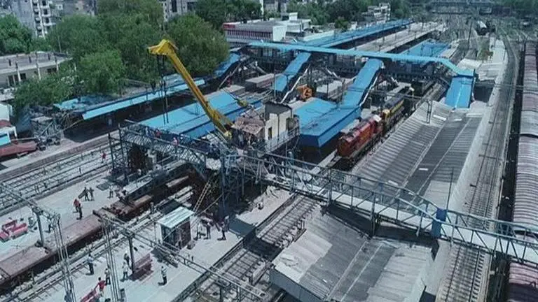 Railways executes 200 maintenance projects during COVID-19 lockdown period COVID-19