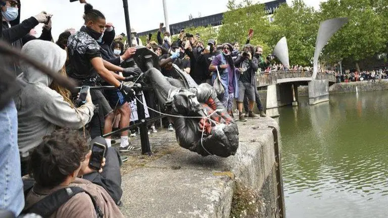 UK council considers removing Baden-Powell statue