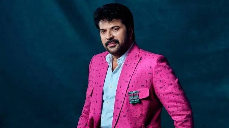 Was Mammootty the first Malayalam actor to play a double role on screen? Mammootty
