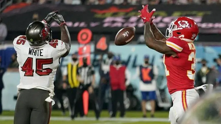 Buccaneers defense rises to occasion again in Super Bowl win Buccaneers defense rises to occasion again in Super Bowl win