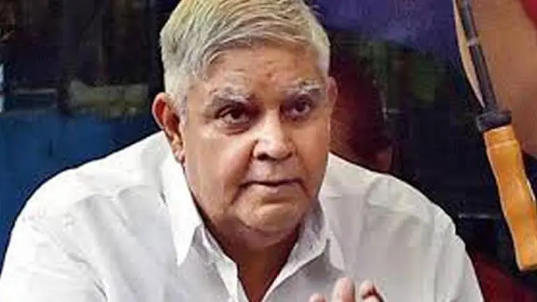 WB Governor slams Mamata for "selective approach" in condemning JNU violence; TMC hits back WB Governor