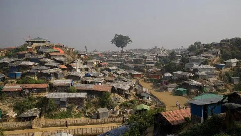 Huge fire devastates Rohingya camp in Bangladesh, renders thousands homeless