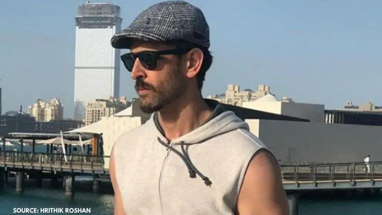 Hrithik Roshan's latest sun-kissed picture is winning hearts on the internet, take a look Hrithik Roshan