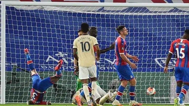 Crystal Palace defender Patrick van Aanholt needed oxygen after freak injury vs Man United crystal palace