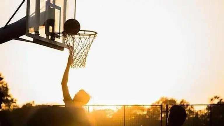 “It's a Mamba shot!” says Lakers coach Vogel about Davis' game winner