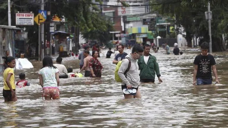 President on floods in Indonesia that forced thousands to evacuate