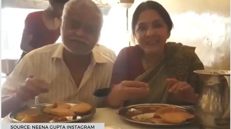 Neena Gupta's latest post with Sanjay Mishra will make fans smile; watch video Neena Gupta