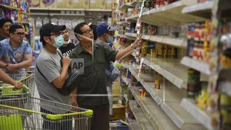 Thailand shoppers take no chances as new measures begin