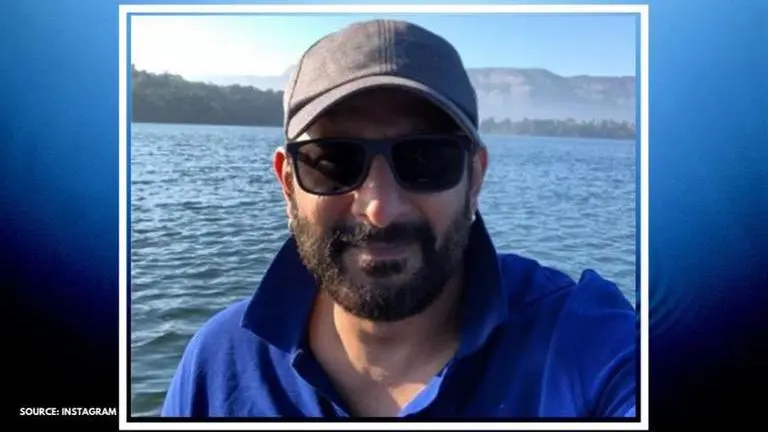 Arshad Warsi shares beautiful painting by him, calls it his 'monsoon state of mind' Arshad Warsi
