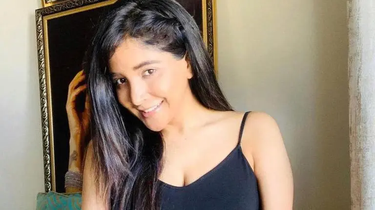 'Bigg Boss' Tamil's Sakshi Agarwal shares transformation photos, promotes body positivity Bigg Boss Tamil