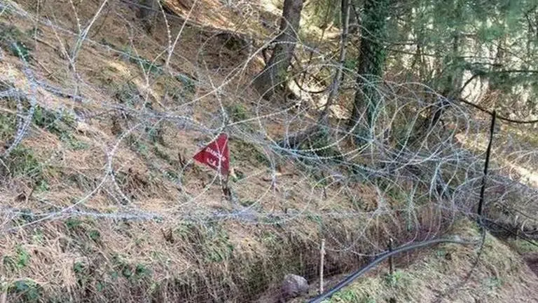 Pakistan violates ceasefire along LoC in Degwar sector of J&K's Poonch district Pakistan