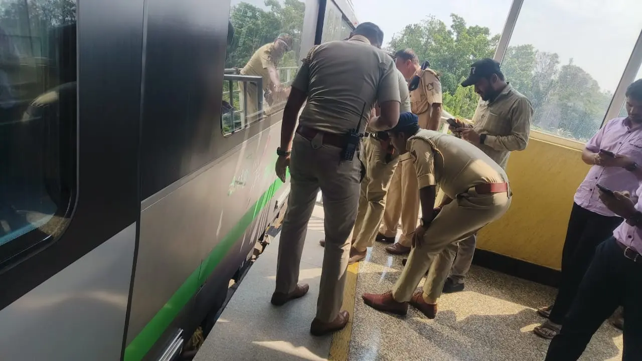 Bengaluru Man Jumped Before Metro Train At Attiguppe station