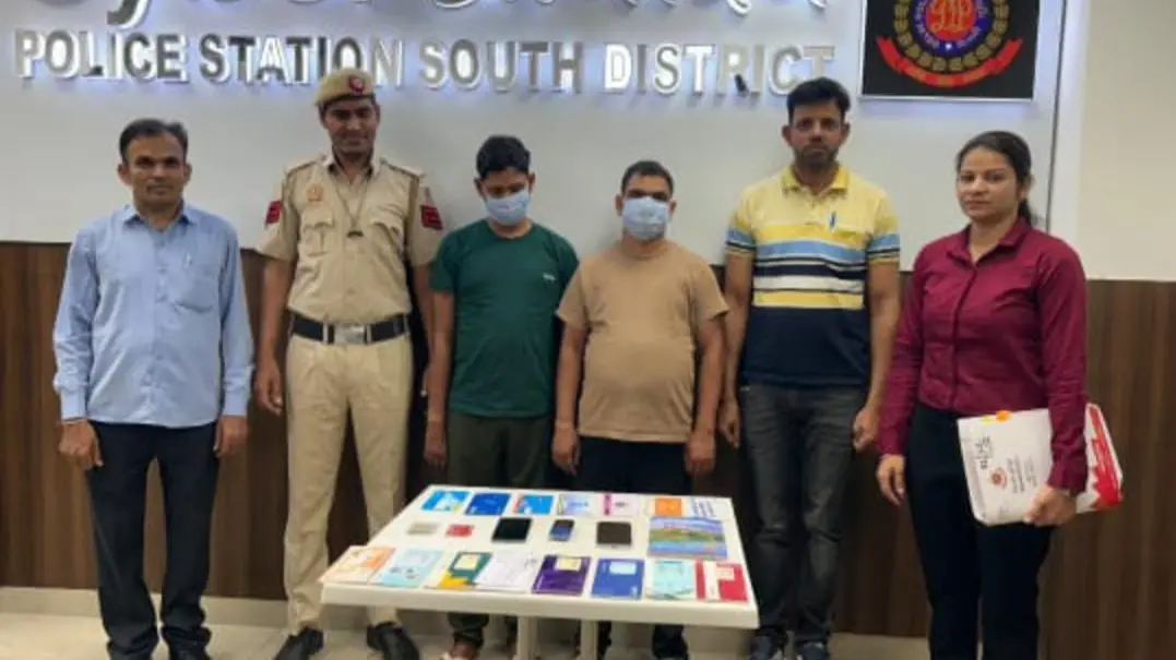 Delhi Police Arrests Cyber Frauds Impersonating as RTO Officials Cyber frauds arrested by South Delhi's cyber police team