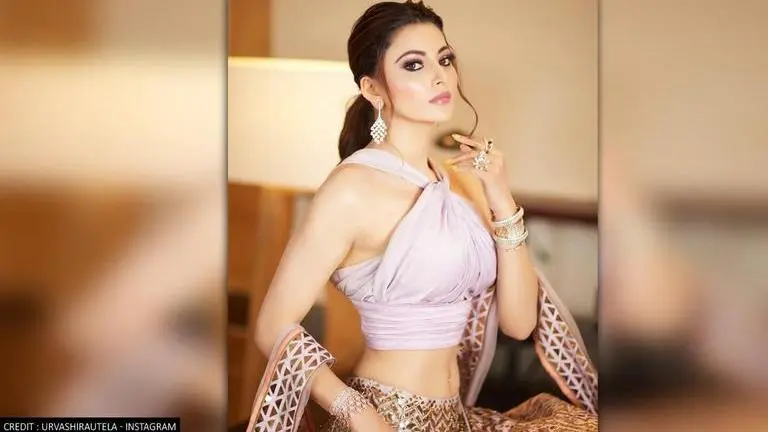 Urvashi Rautela to make Tamil debut, gets warm welcome from Rajinikanth's wife Latha Urvashi Rautela