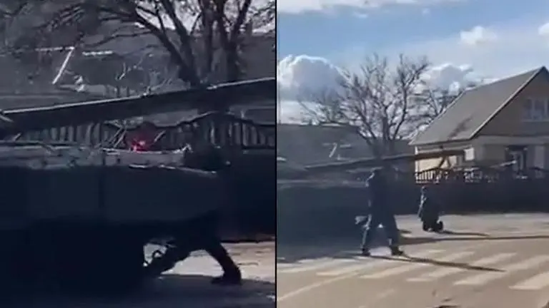 Russia-Ukraine war: Ukrainian man stops Russian tank with his bare hands | WATCH Russia