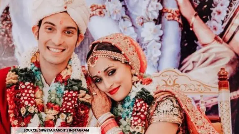 Shweta Pandit celebrates wedding anniversary with throwback 'ItalyIndiaWedding' photos Shweta Pandit