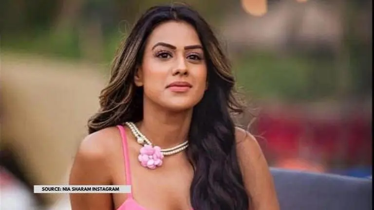 When Nia Sharma spoke about her friendship with Ravi Dubey & called him 'supportive' Nia Sharma