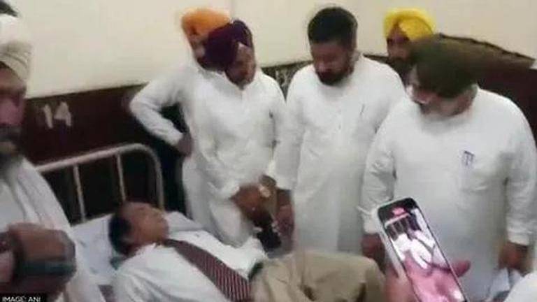 Punjab cm accepts resignation of v-c asked to lie on dirty bed; no action against minister