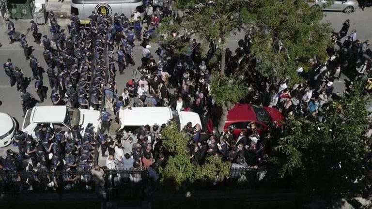 Turkey amends laws to allow multiple lawyer associations