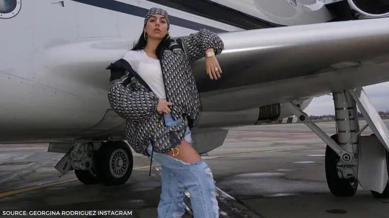 Cristiano Ronaldo's partner sports 90s throwback look ahead of Juventus vs Barcelona game cristiano ronaldo