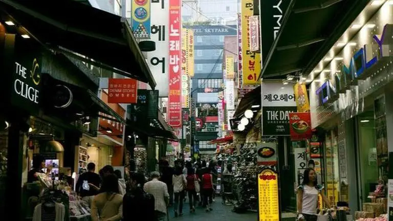 South Korea extends business hours to 24 hrs, allows gathering of 10-12 people COVID