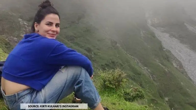 Kirti Kulhari feels blessed to travel, shares pics 'all the way from Kharota' Kirti Kulhari