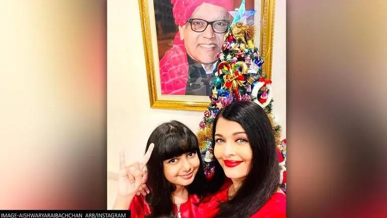 Aishwarya Rai shares adorable Christmas pictures with daughter Aaradhya; Take a look Aishwarya Rai
