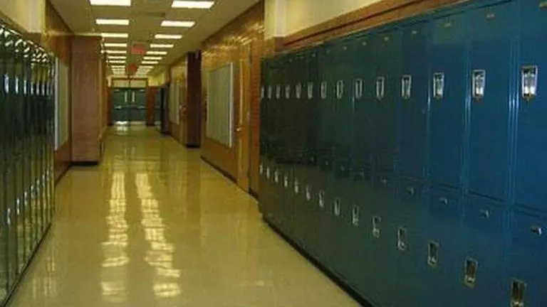 UK minister says no decision on reopening schools as country extends lockdown UK minister says no decision on reopening schools as country extends lockdown