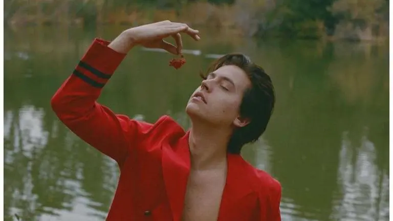 Cole Sprouse appears on The Drew Barrymore Show, talks about his crush on Jennifer Aniston Cole Spouse