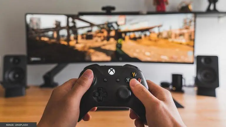 Microsoft Xbox Night Mode enters public testing, enables users to play in low light Microsoft Xbox Night Mode enters public testing, enables users to play in low light