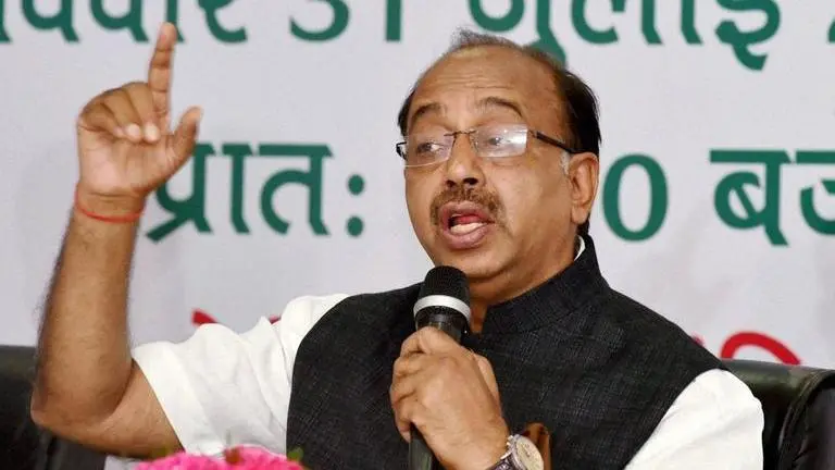 Vijay Goel says politics being done over pollution, demands compensation to cracker traders