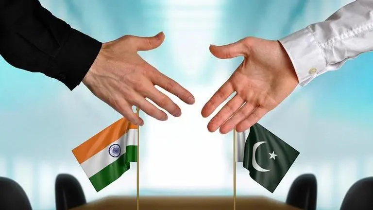 India, Pakistan exchange lists of prisoners india pak