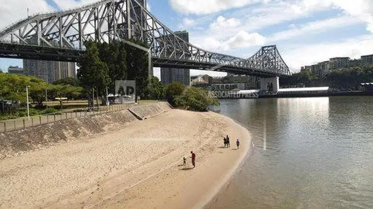 Queensland might not open interstate borders till September amid coronavirus fears