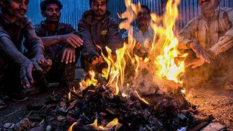 Darjeeling shivers at 0.6 deg C, Kolkata at 12.6 deg C Darjeeling