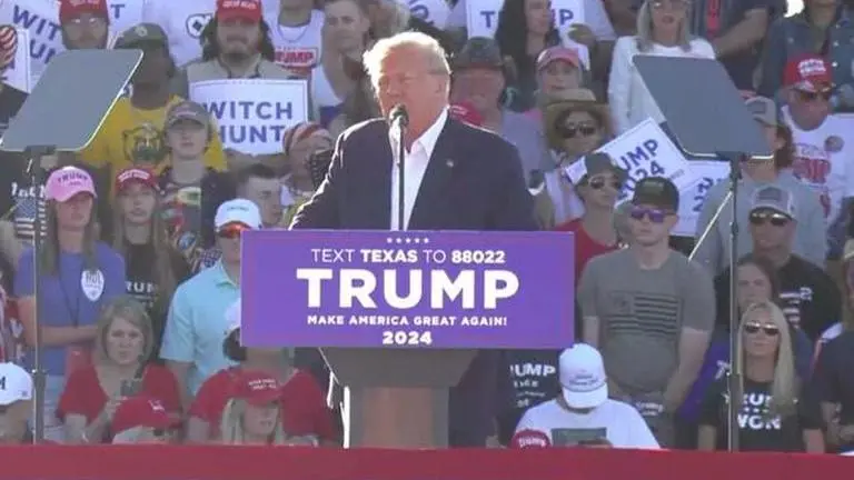 Trump at Texas rally calls witch hunt 'straight out of Stalinist Russia horror show' Trump