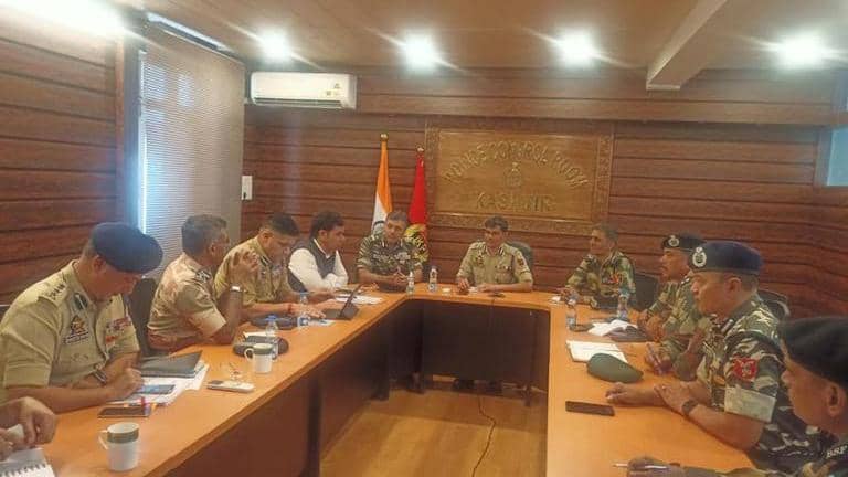 ADGP Kashmir reviews security scenario ahead of Independence Day in ...