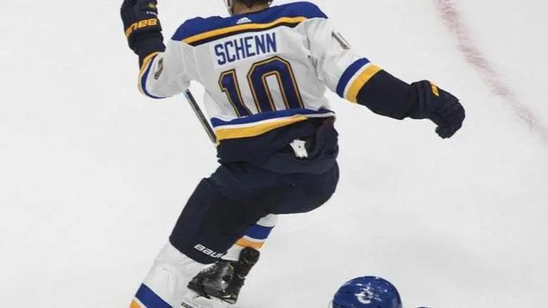 Schenn scores in OT, Blues beat Canucks in Game 3