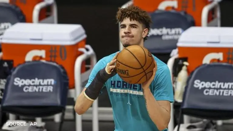 Is LaMelo Ball playing tonight vs Knicks? LaMelo Ball injury update is LaMelo Ball playing tonight