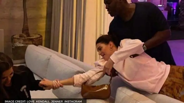 Pics: Khloe Kardashian wrestles Kourtney & Kendall, also throws a heel during Bday bash khloe kardashian