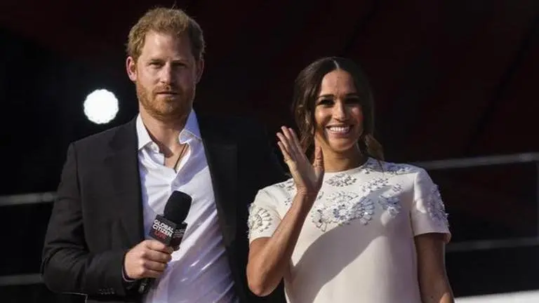 Prince Harry, Meghan Markle's award ceremony guests to pay whopping price to sit with them Meghan Markle