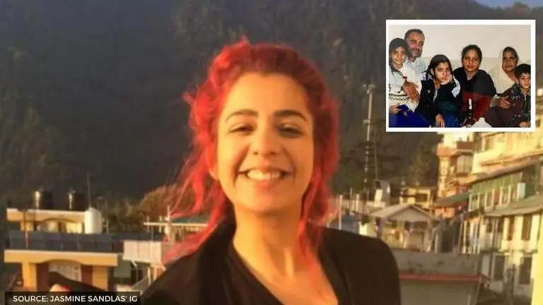 Did you know Jasmine Sandlas’ parents did not support her decision to become a singer? Jasmine Sandlas