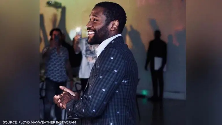 Floyd Mayweather has WILD party in Miami after Logan Paul fight; WATCH Floyd Mayweather