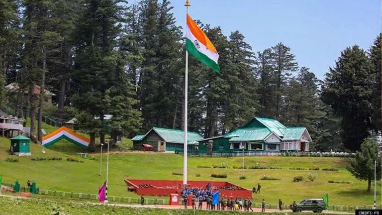 Article 370 abrogation aftermath: Centre reveals no. of 'outsiders' who bought land in J&K Article 370, J&K